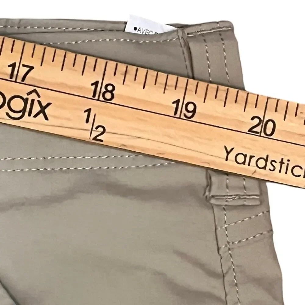 Under Armour Loose Fit Khaki Technical Golf Shorts Mens 40x9 Casual Stretch - Picture 3 of 7